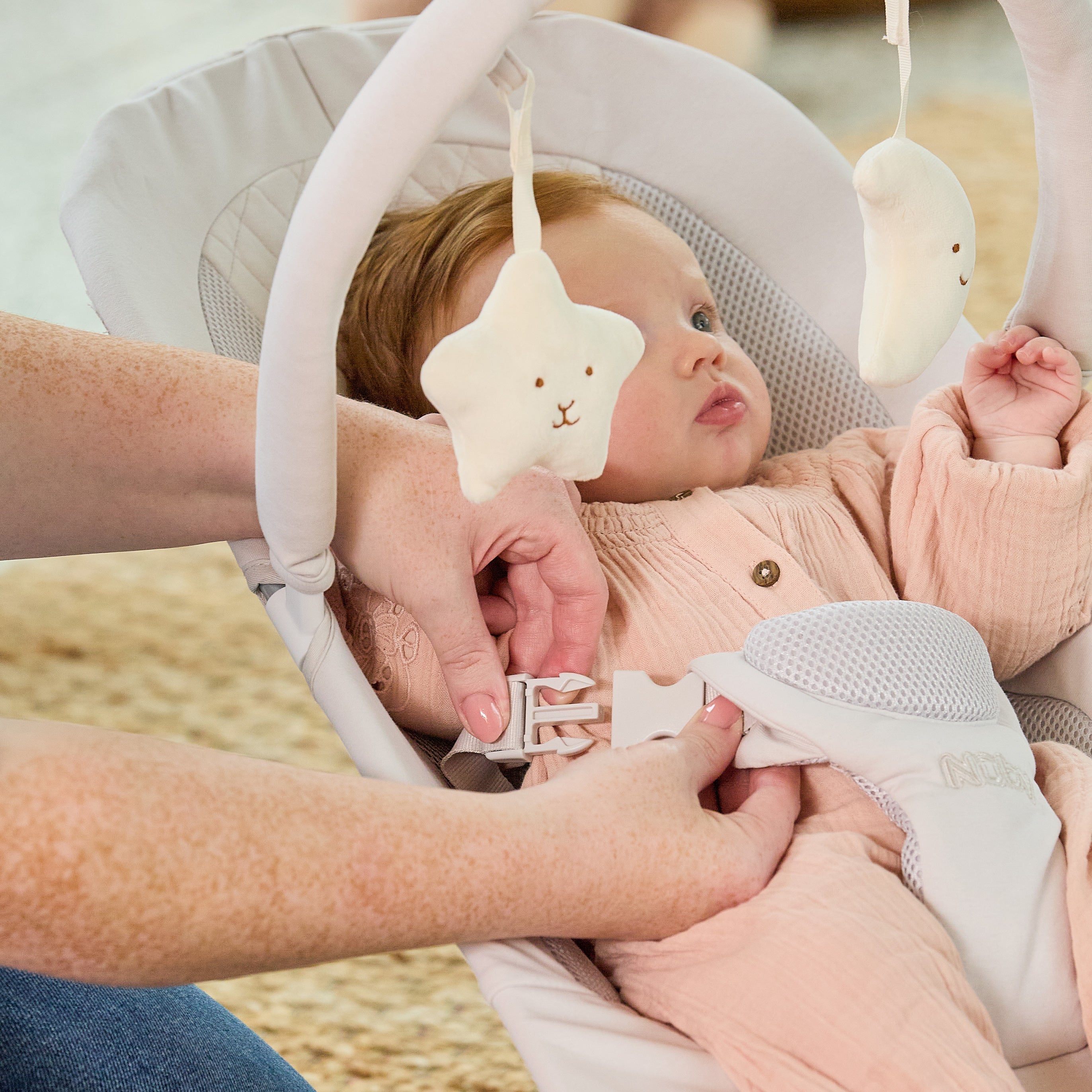 Deluxe Baby Bouncer Seat | Beige (LWBR)
